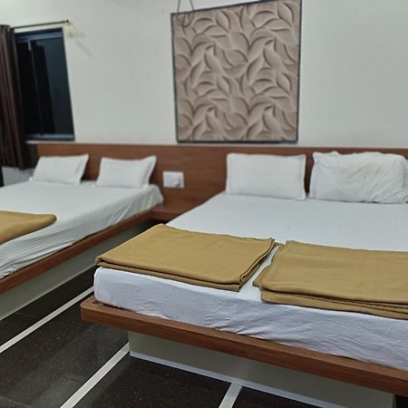 Hotel Mahalaxmi Dwarka  Exterior photo