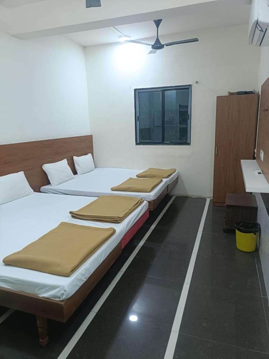 Hotel Mahalaxmi Dwarka  Exterior photo